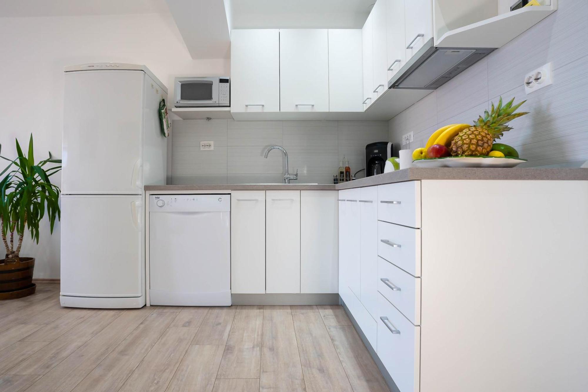 Apartments Angela Makarska Kültér fotó