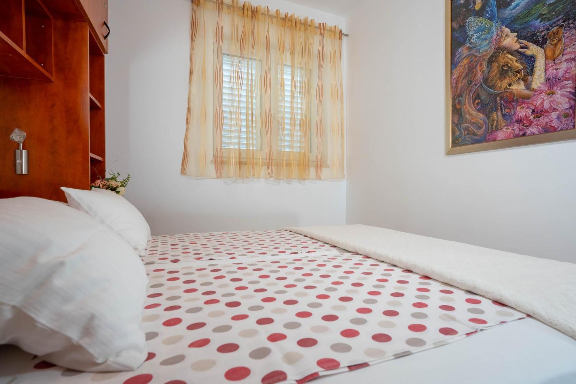 Apartments Angela Makarska Kültér fotó